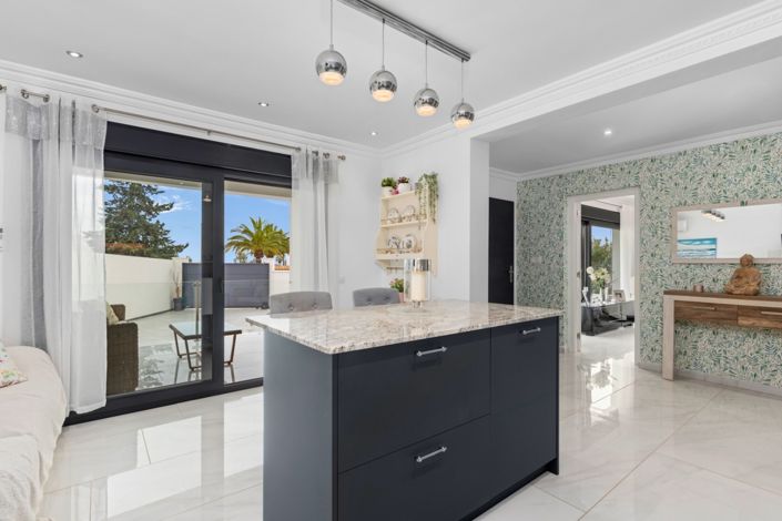 Image No.19-3 Bed Villa for sale