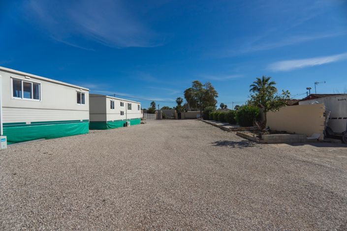 Image No.15-6 Bed Property for sale