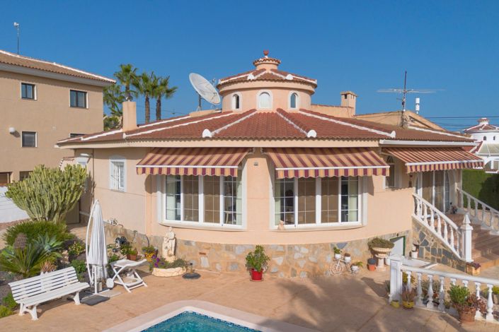 Image No.41-5 Bed Villa for sale