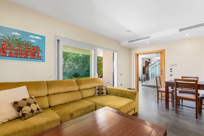 Image No.23-5 Bed Villa for sale