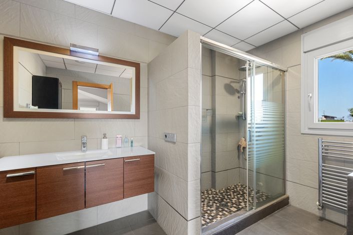 Image No.35-5 Bed Villa for sale