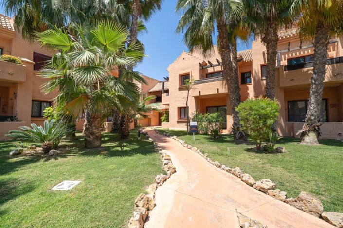 Image No.39-3 Bed Property for sale