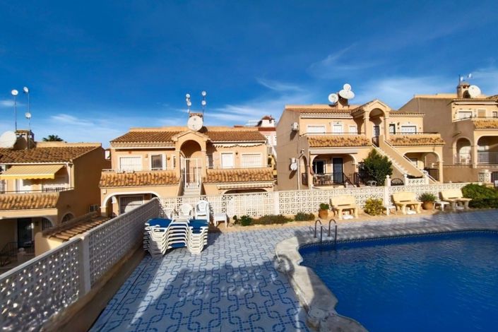 Image No.14-2 Bed Property for sale