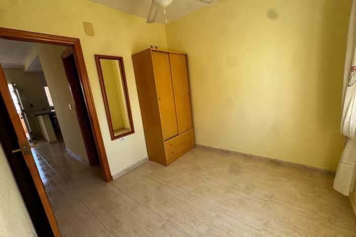 Image No.8-2 Bed Property for sale