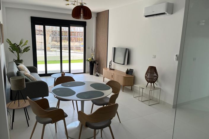 Image No.3-2 Bed Property for sale