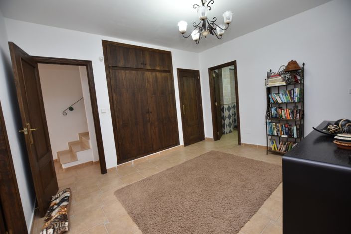 Image No.28-3 Bed Villa for sale