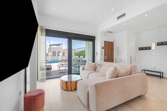 Image No.13-3 Bed Villa for sale