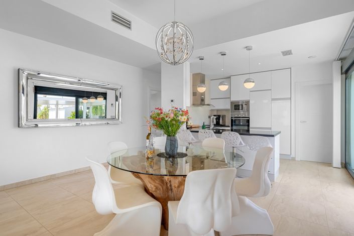 Image No.16-3 Bed Villa for sale