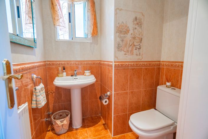 Image No.11-5 Bed Villa for sale