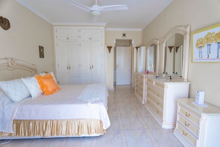 Image No.24-5 Bed Villa for sale