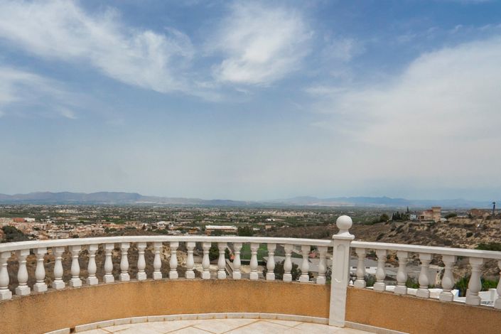 Image No.32-5 Bed Villa for sale