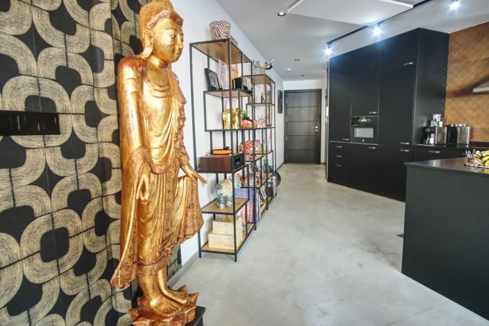 Image No.11-2 Bed Property for sale