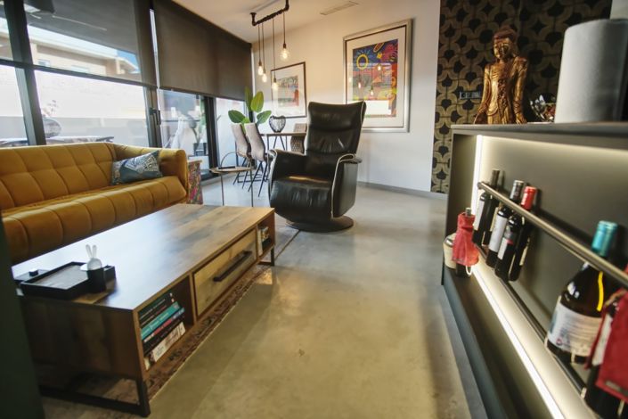 Image No.18-2 Bed Property for sale