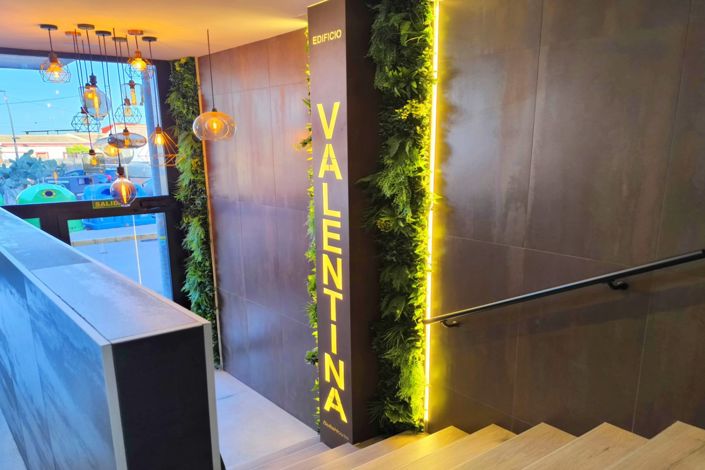 Image No.3-2 Bed Property for sale