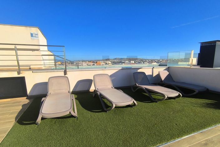 Image No.37-2 Bed Property for sale