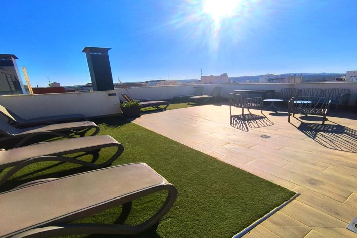 Image No.38-2 Bed Property for sale