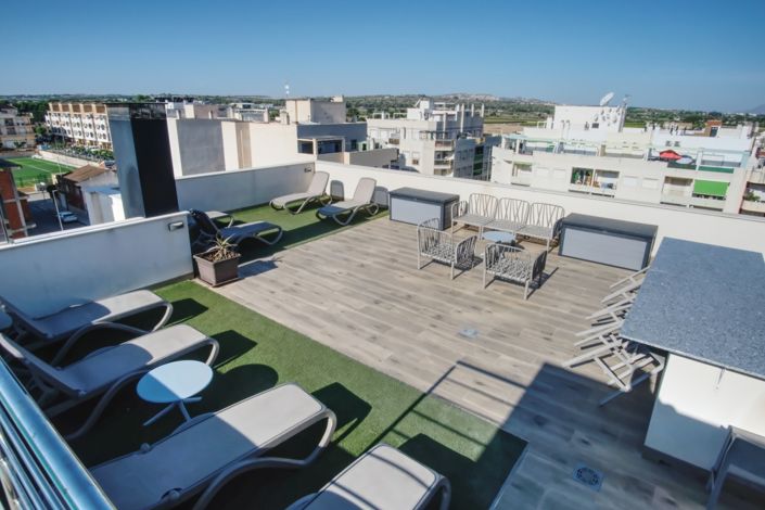 Image No.45-2 Bed Property for sale