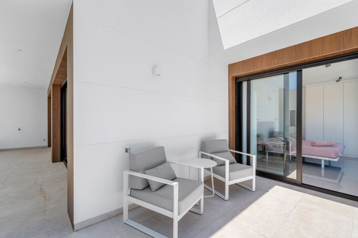 Image No.34-4 Bed Villa for sale