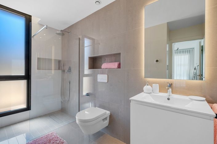 Image No.42-4 Bed Villa for sale