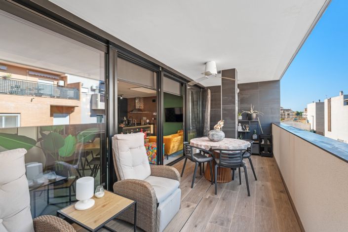 Image No.1-2 Bed Property for sale