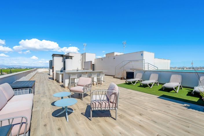 Image No.36-2 Bed Property for sale