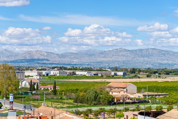 Image No.43-2 Bed Property for sale