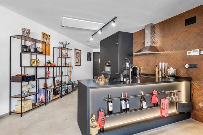 Image No.6-2 Bed Property for sale