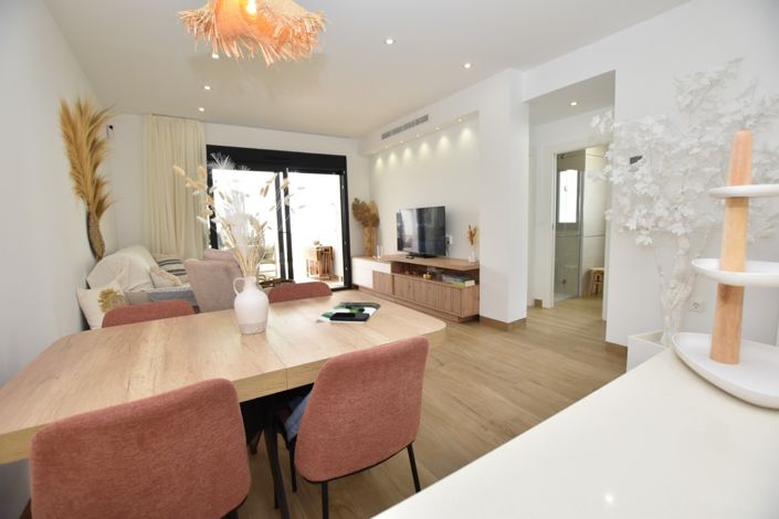 Image No.24-2 Bed Property for sale