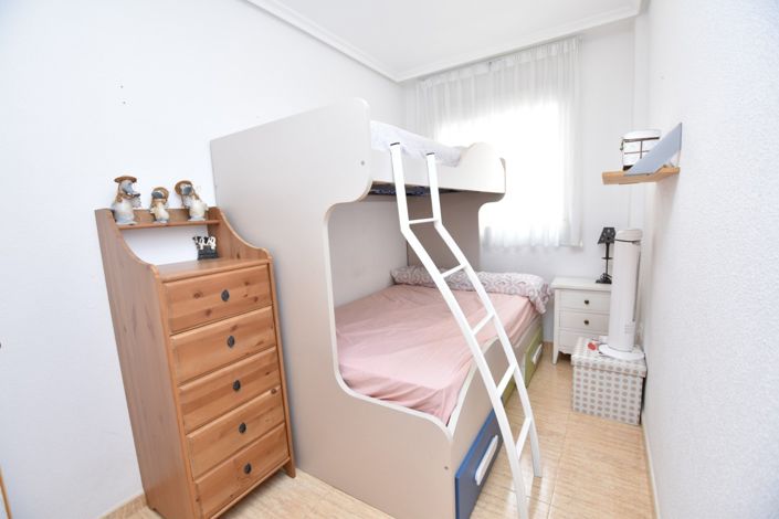 Image No.12-2 Bed Property for sale