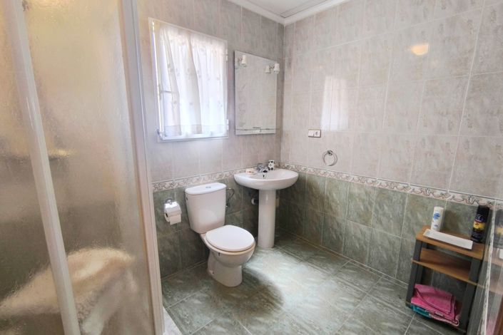 Image No.13-3 Bed Villa for sale