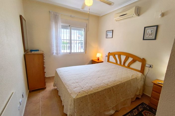 Image No.2-3 Bed Villa for sale