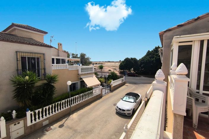 Image No.20-3 Bed Villa for sale