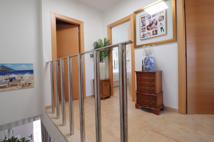 Image No.11-3 Bed Townhouse for sale