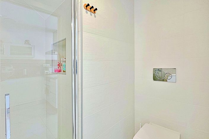 Image No.26-3 Bed Townhouse for sale