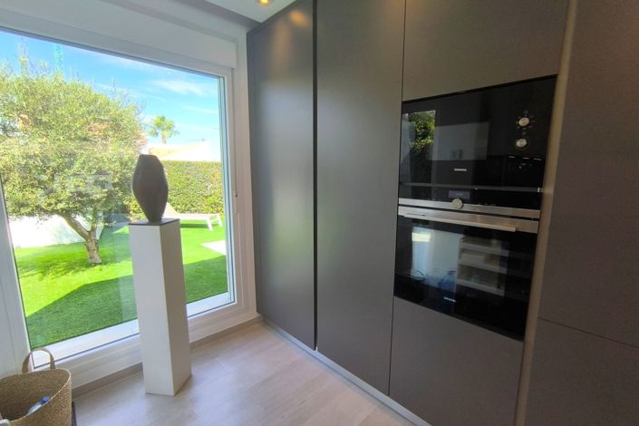 Image No.15-3 Bed Villa for sale