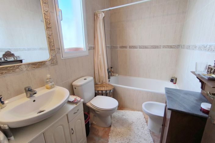 Image No.20-3 Bed Villa for sale