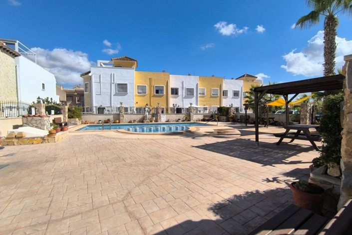 Image No.4-3 Bed Villa for sale