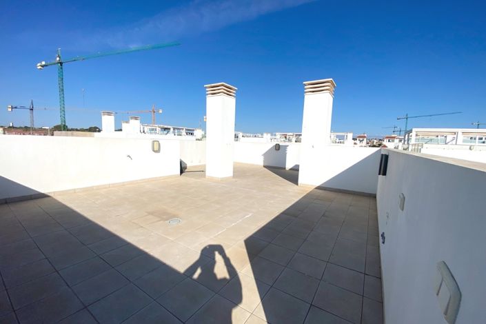 Image No.22-3 Bed Villa for sale