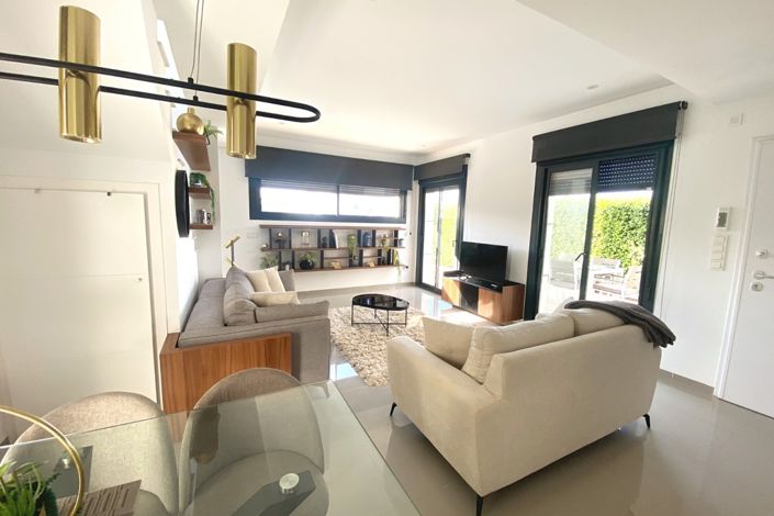 Image No.5-3 Bed Villa for sale