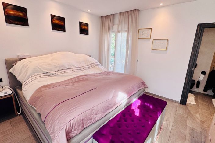 Image No.13-2 Bed Villa for sale