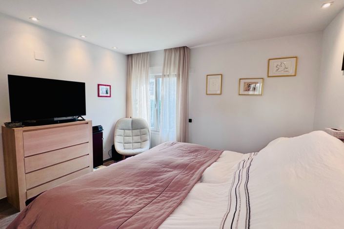 Image No.14-2 Bed Villa for sale