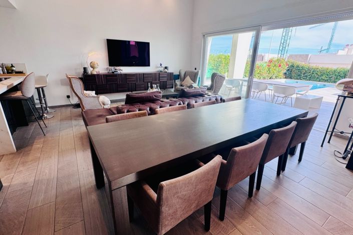 Image No.7-2 Bed Villa for sale