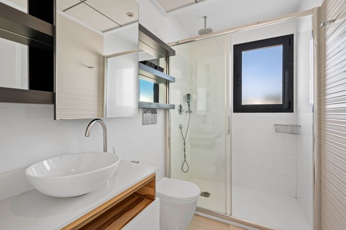 Image No.29-3 Bed Property for sale