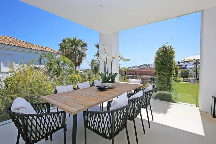 Image No.17-5 Bed Villa for sale