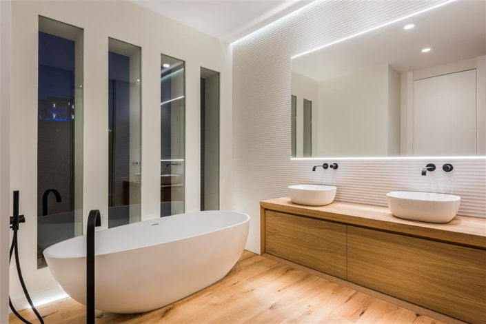 Image No.8-5 Bed Villa for sale