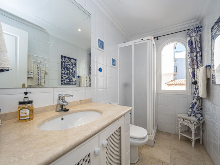 Image No.25-2 Bed Apartment for sale