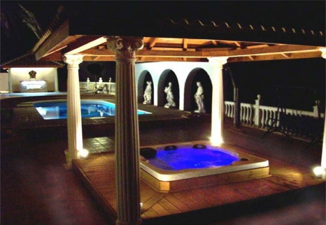 Image No.4-7 Bed Villa for sale