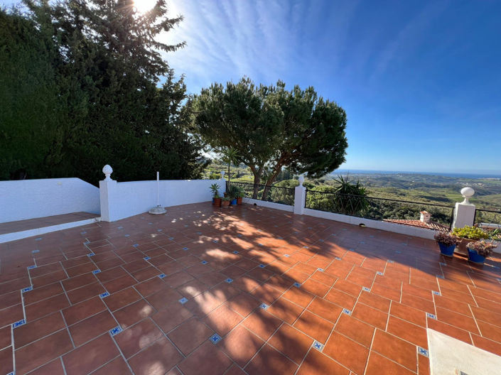 Image No.57-4 Bed Villa for sale