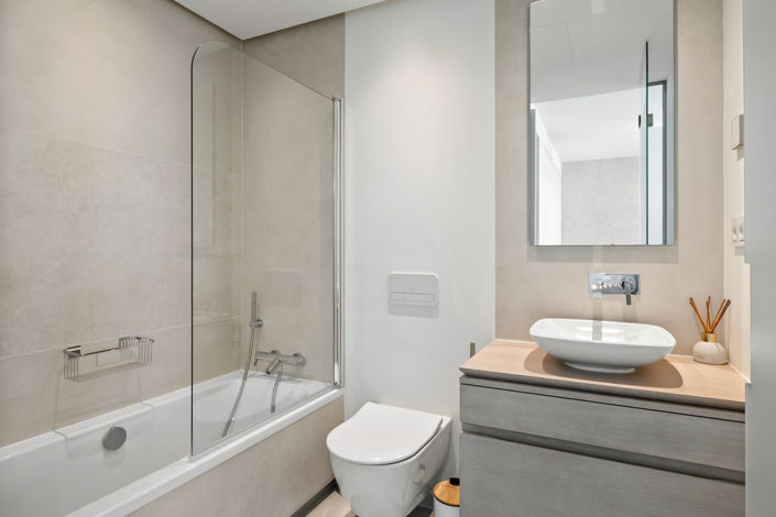 Image No.25-7 Bed Apartment for sale