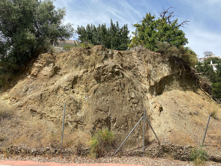 Image No.7-Plot for sale